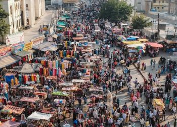 인도에 ‘인구 1위’ 뺏기는 중국…”세계 경제 큰 파장”