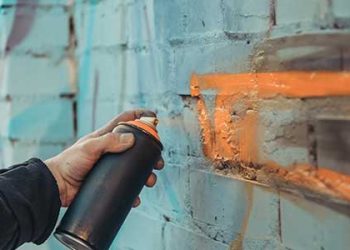 초등학교서 살인위협, 인종차별 낙서 무더기 발견