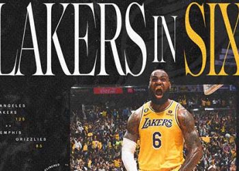 ‘러셀·제임스 53점 합작’ 레이커스, PO 2라운드 진출