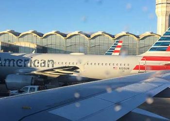 승객싸움 끝판왕…항공기서 상대방에 소변보기 테러