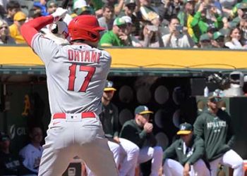 오타니, 제구력 난조에도 6이닝 1실점…시즌 첫 승