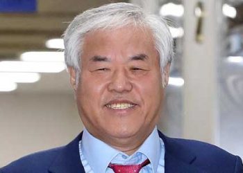 홍준표, “김기현, 전광훈에 발목 잡혔냐”