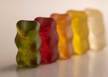 우리는 하리보에게 100년동안 속아왔다.