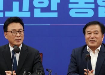 민주 박광온 원내대표, 이재명 건너뛰고 윤석열 만난다