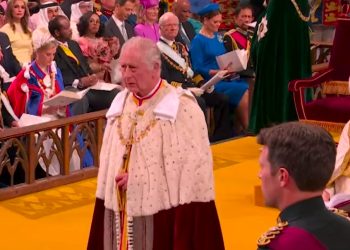 70년 만의 대관식…찰스3세, 세자 65년만에 왕좌에 (영상)