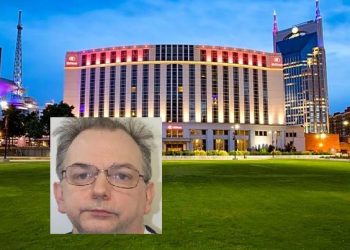 호텔 지배인, 투숙객 발가락 빨다가 체포