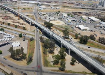 LA-샌프란 고속철 40% 진척…프레즈노 고속철 다리 완공(영상)