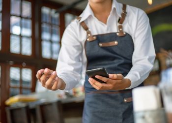 “서비스 없는데 왜 팁을 내나” 셀프계산대서 팁 요구 확산..고객들 불만