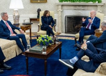 바이든-매카시 의장 부채한도 협상 합의 없이 종료