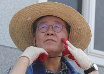 “이재명, 개딸과 결별하라” 민주당내 목소리 커져