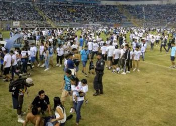 엘살바도르 축구장 압사 참사…12명 사망, 100여명 부상(영상)