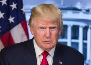 트럼프 형사재판, 대통령 선거 직전 열려…트럼프 “선거개입” 강력 반발