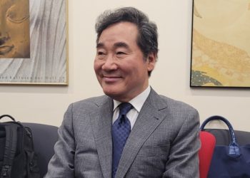 귀국 앞둔 이낙연 “불안한 대한민국 위해 책임 다할 것”