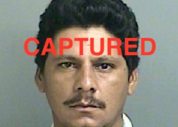 텍사스총격범, 4차례 추방된 밀입국자