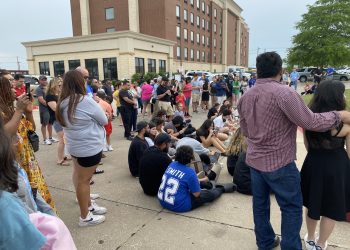 아울렛 총기난사, 범행동기 의문..모텔 거주 33세남