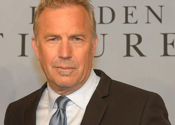 케빈 코스트너, 아내에게 이혼 당한 이유 밝혀져