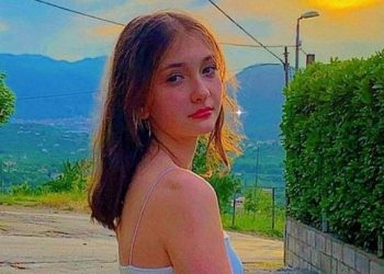 16세 소녀 감전사…목욕중 휴대폰 사용 ‘주의보’