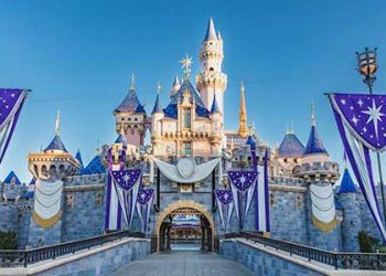 애너하임 디즈니랜드 대규모 확장 추진