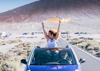 메모리얼데이 연휴 여행 수요 폭발..팬데믹 이후 최다 전망