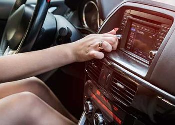 AM 라디오 방송이 사라진다…퇴출 될까?