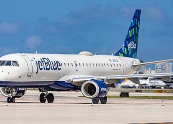 LA 공항 긴급착륙, 승객들 대피소동..항공편 놓친 승객 허위신고