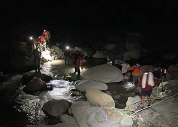 벤추라 카운티 하이킹 실종 10명 무사 구조