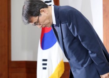 “왜 나만 갖고 그래” 큰 소리 친 ‘조국’, 이유 있었다.