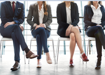 예상치 크게 웃돈 새 일자리 “금리인상 중단 어려워질 수도”