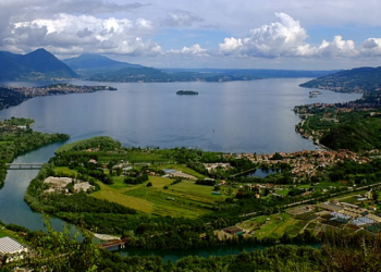 모사드 요원 13명 탄 보트 전복..무슨 일 벌어졌나