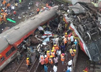 (2보)비극의 밤, ’21세기 최악참사’ …사망자 288명, 사상자 1300여명