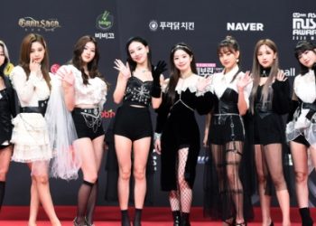 K팝 기반 미국 걸그룹 등장한다…JYP·리퍼블릭 레코드