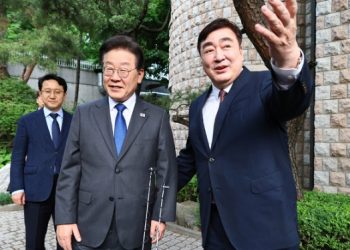 외교부, ‘이재명 만남’ 中대사 초치…”내정간섭 말라”