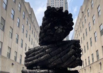 한국 설치작품 ‘거대한 숯덩이’ 뉴욕 진출