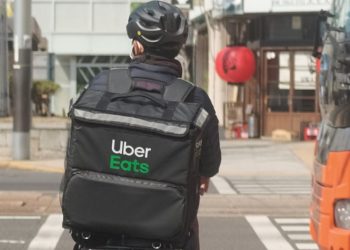 “시간 당 20달러”…뉴욕 배달노동자 최저임금 인상