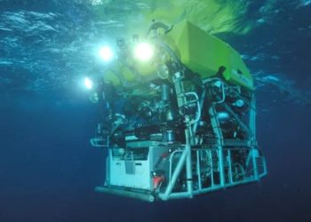 잠수정 수색 프랑스 로봇까지 투입했지만(영상)