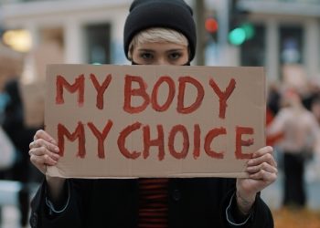 ‘로 대 웨이드’ 번복 1년…낙태권단체들, 바이든 연임 지지