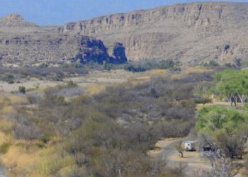 119도 폭염 속 하이킹 14살 아들과 아버지 사망