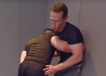 “머스크와 격투기 대결, 저커버그가 이길 것” 열기고조