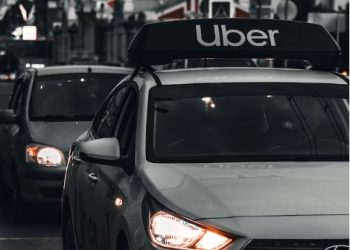 “납치 당하는 줄” 오해.. 여성 승객, 우버 기사 살해