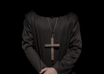 “92세 성직자에 대한 50년전 성폭행 재판 부적절”