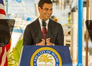 마이애미 시장, 트럼프 기소 직후 대선출마 발표