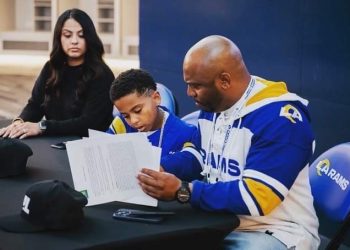 [화제] LA 9살짜리 풋볼 선수, 10만달러 넘는 거액 계약