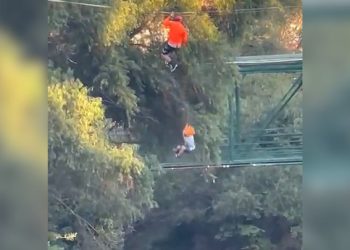 짚라인 안전벨트 뚝…6살 아이 추락(영상)