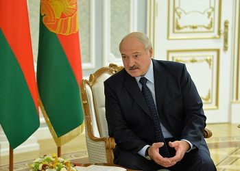 루카셴코 “러 핵무기 이미 받고 있다…위협시 사용”