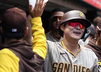 김하성, 시즌 6호포 ‘쾅’…샌디에이고 연패 탈출 견인