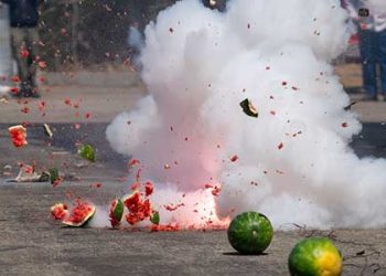 “불법 폭죽 불꽃놀이, 생명 앗아갈 수 있어”