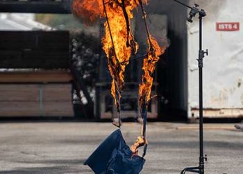 “불법 폭죽 불꽃놀이, 생명 앗아갈 수 있어”