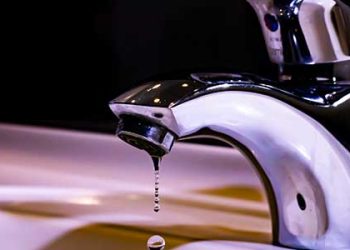 갈색 수돗물 마셔도 되나..샌버나디노 주민들 크게 불안