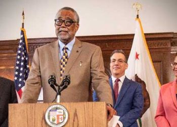 커렌 프라이스 LA 시의원, 부패 횡령 혐의 기소 파문