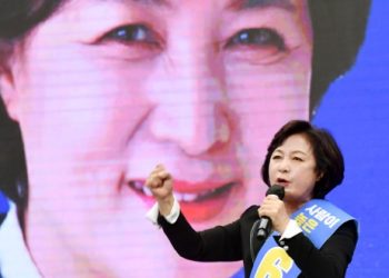 ‘좌충우돌’ 추미애의 장관 사퇴 진실 공방